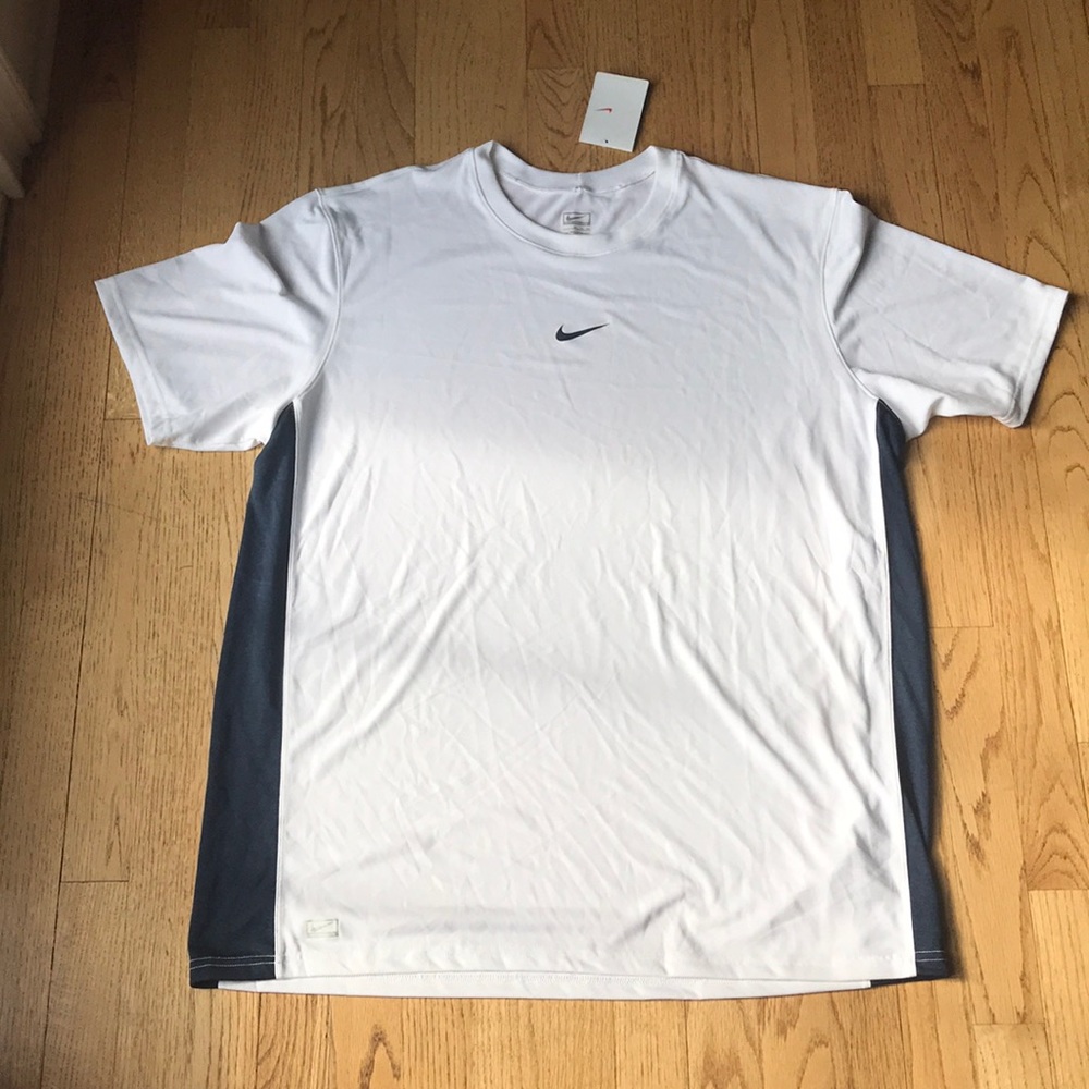 NIKE Performance Tee - XL NEW